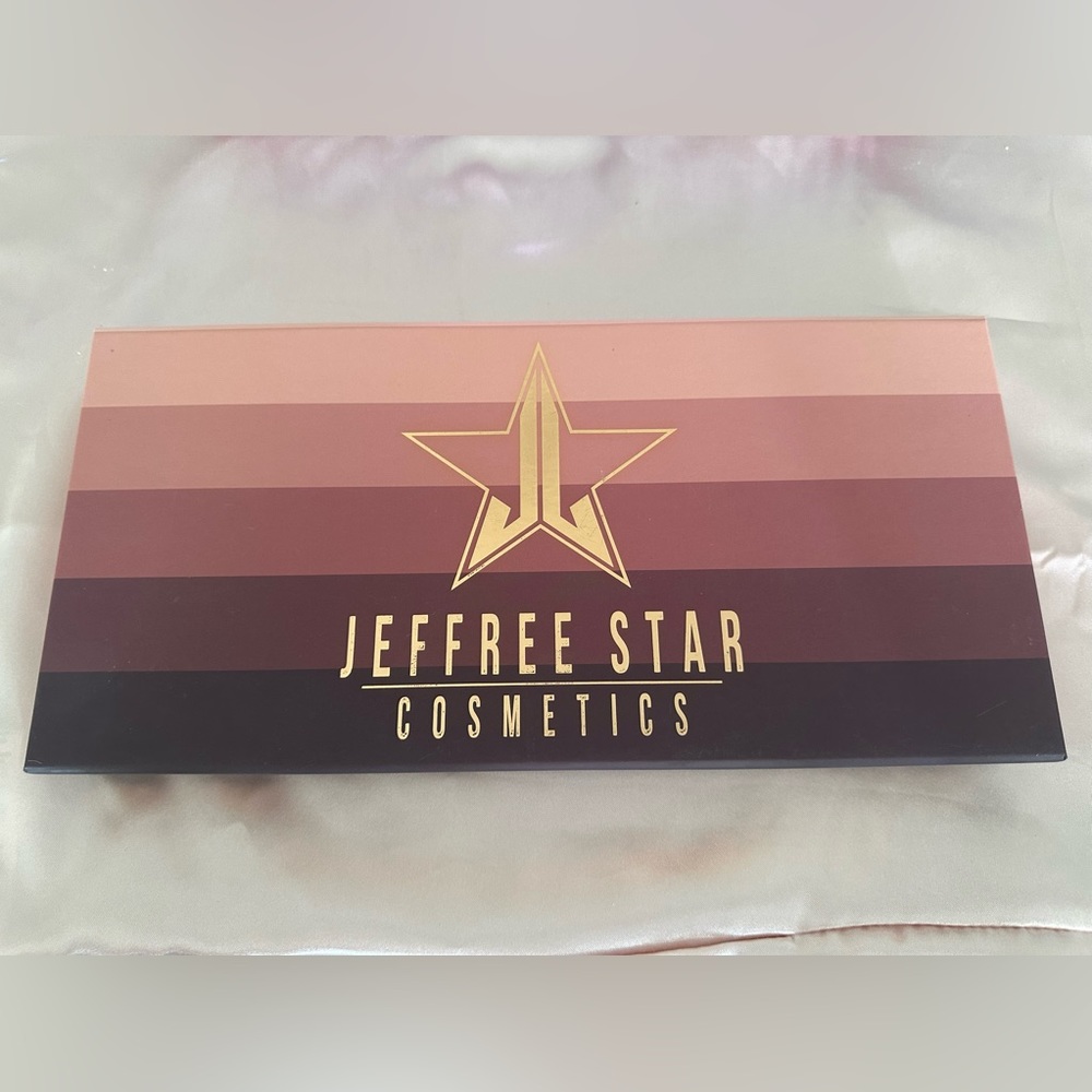 Jeffree star Cosmetics Nudes Liquid‎ Lipstick Set